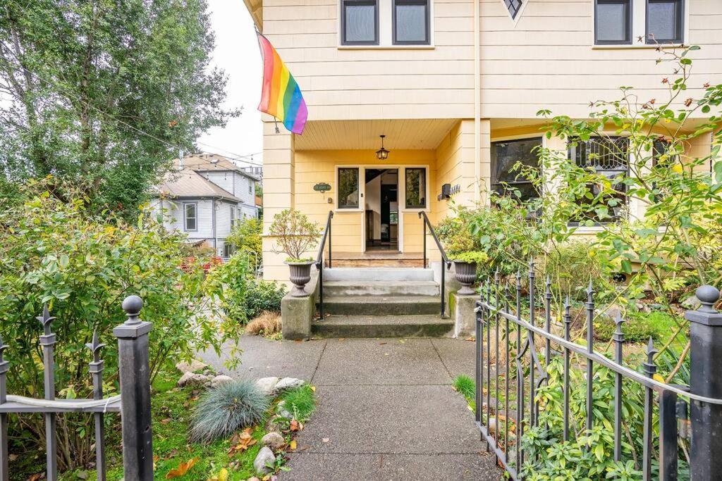 Charming 1Bd Suite In Capitol Hill - Foxglove Inn Сиэтл Экстерьер фото