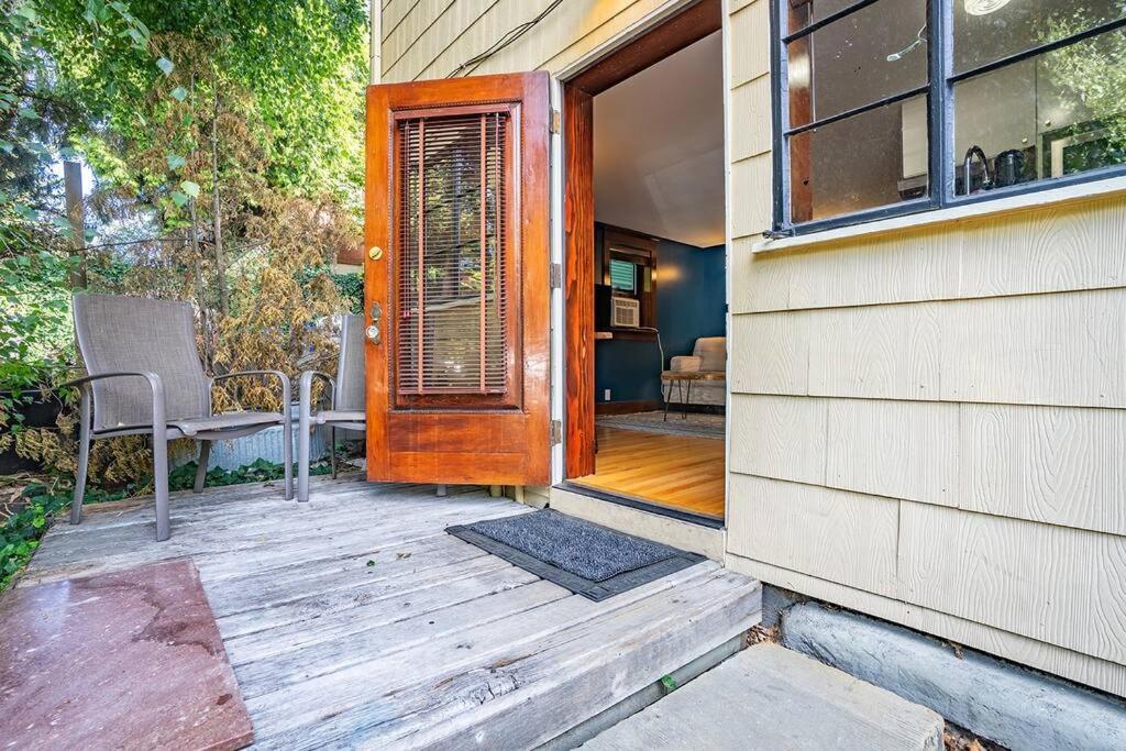 Charming 1Bd Suite In Capitol Hill - Foxglove Inn Сиэтл Экстерьер фото