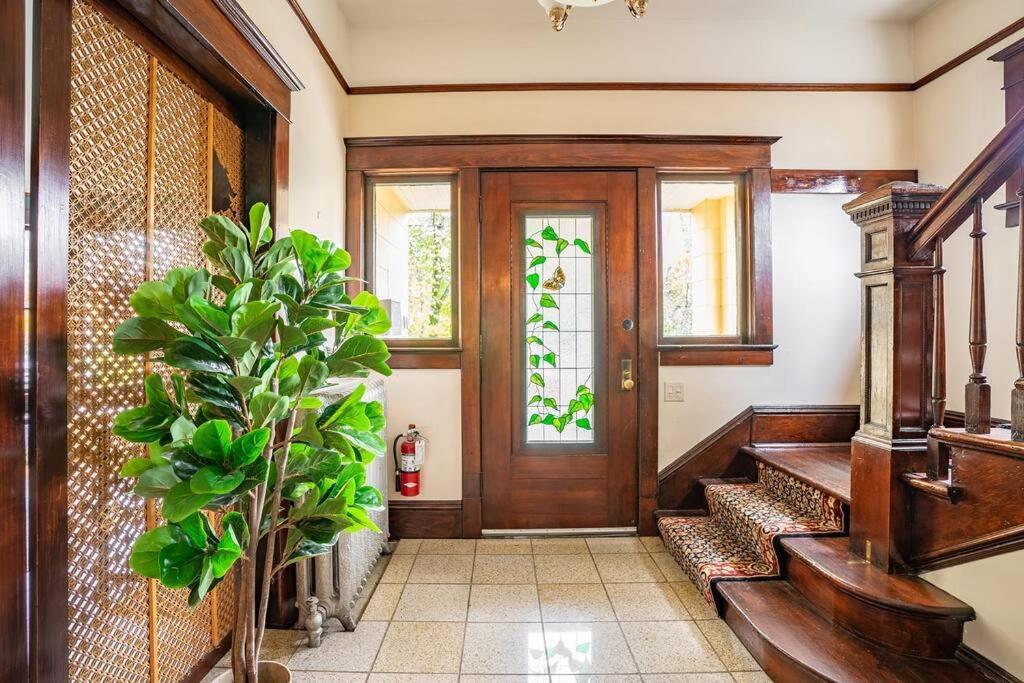 Charming 1Bd Suite In Capitol Hill - Foxglove Inn Сиэтл Экстерьер фото